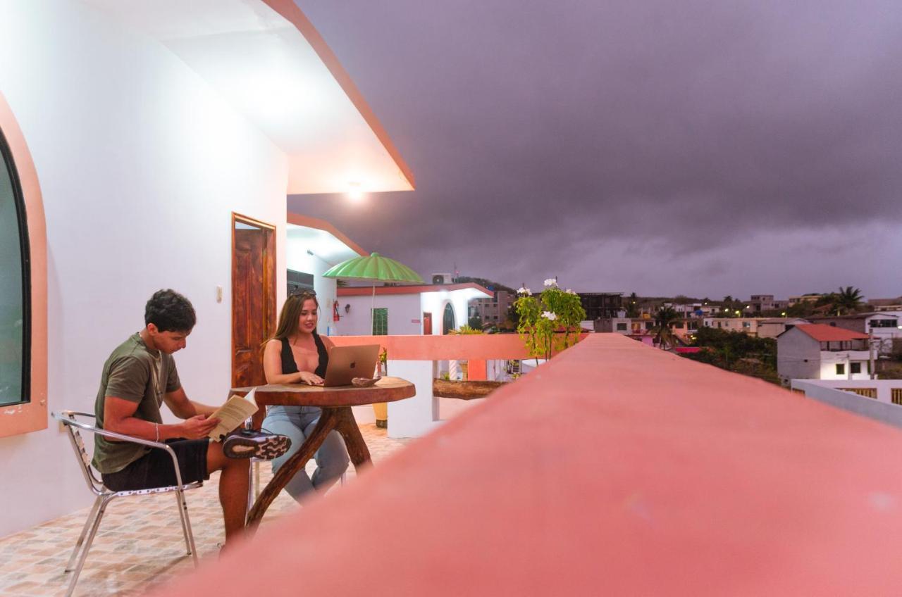 فندق Casa De Nelly بويرتو بكويريزو مورينو المظهر الخارجي الصورة