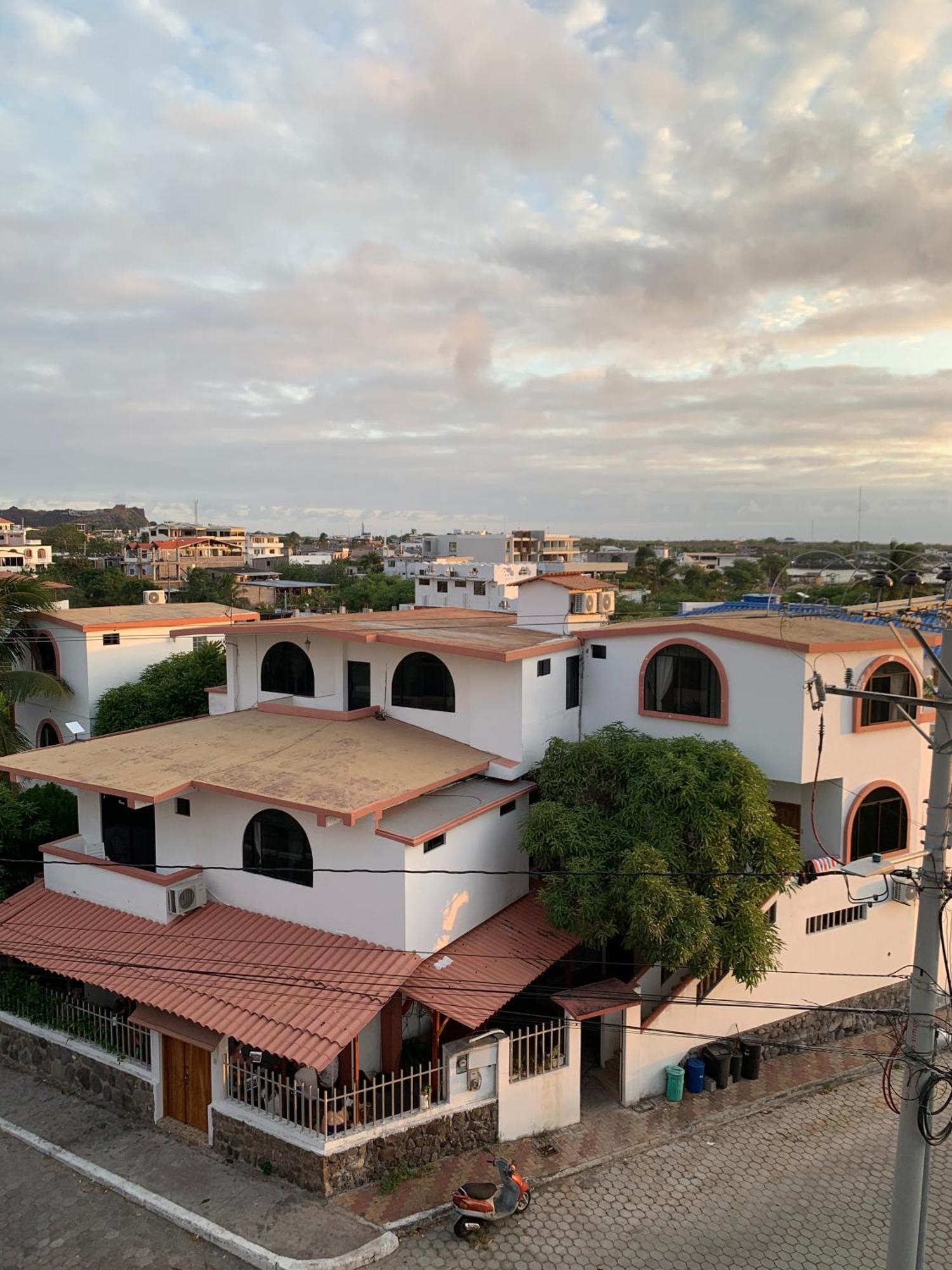 فندق Casa De Nelly بويرتو بكويريزو مورينو المظهر الخارجي الصورة